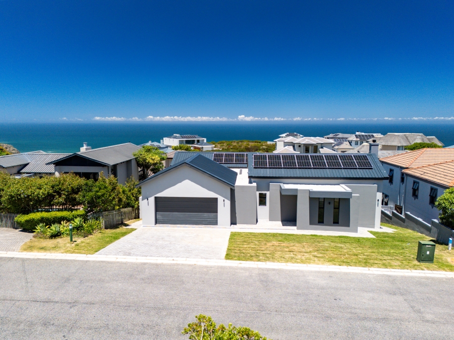 5 Bedroom Property for Sale in Pezula Golf Estate Western Cape